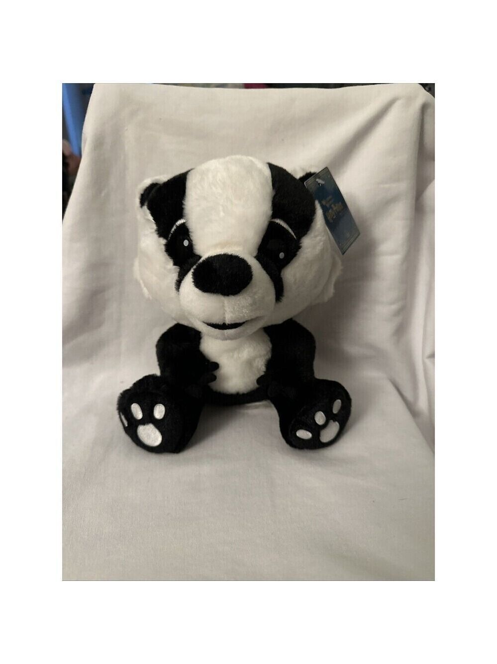 Harry Potter Hufflepuff Plush Badger Stuffed Wizarding World Universal NWT Cute